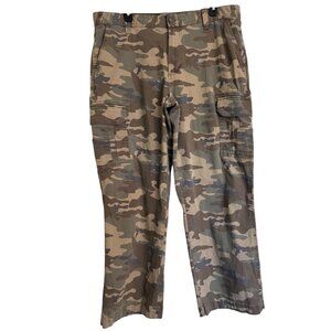 Redhead Camo Cargo Pants Size 38/29 EUC Pockets Stretch
